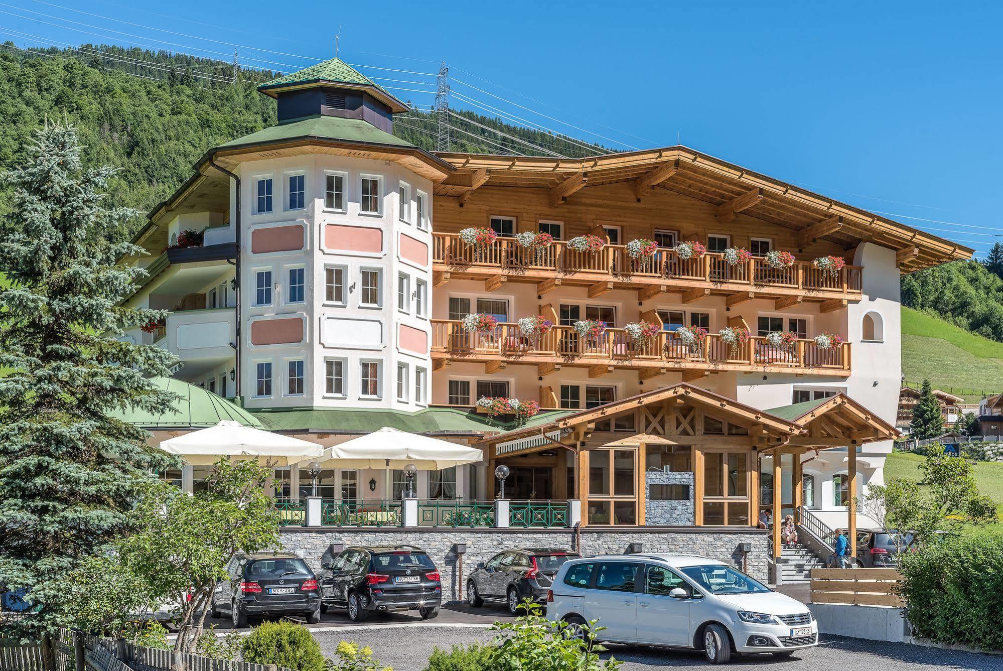 Hotel Maria Theresia Gerlos Εξωτερικό φωτογραφία